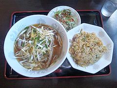 ねぎチャーシュー麺とミニ炒飯
