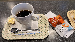 ���[�j���O