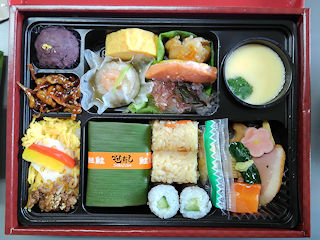 �k���Q��